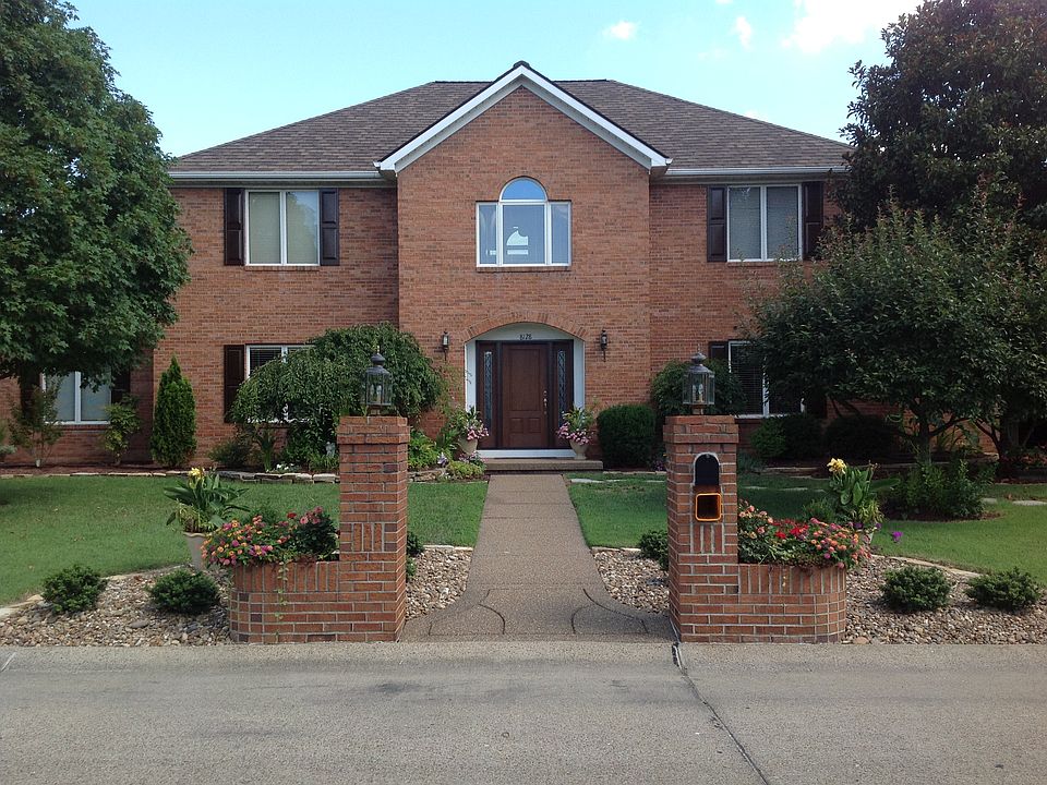 1st image of 8128 Briarwood Dr