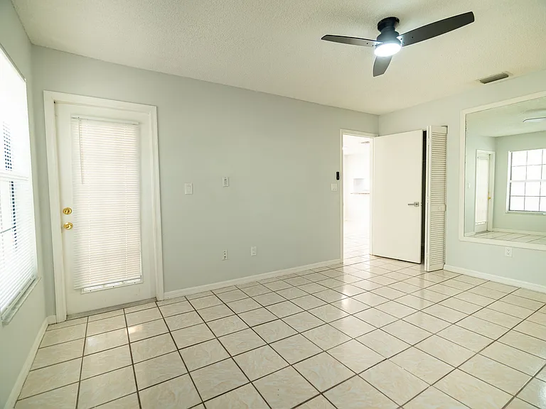 5254 Treetops Dr — Photo 22