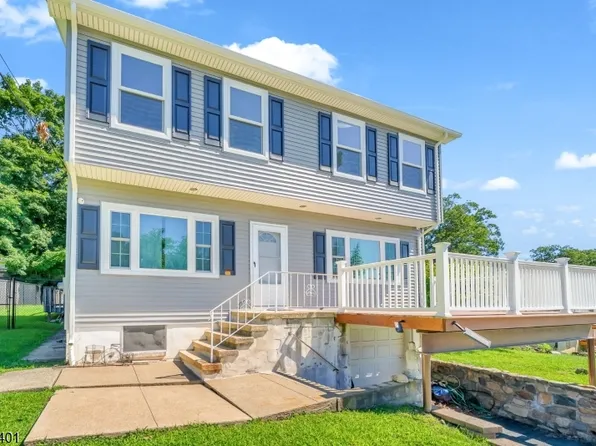13 Hopatchung Rd, Hopatcong Boro, NJ 07843