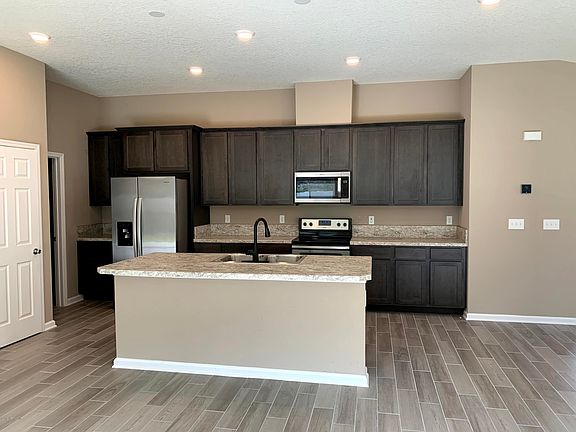 4th image of 45 Coastal Village Ln