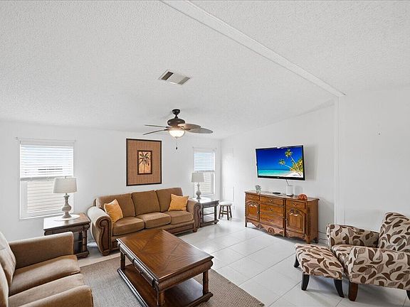 3rd image of 8391 Delphinium Court