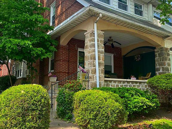 2nd image of 4610 Princeton Ave