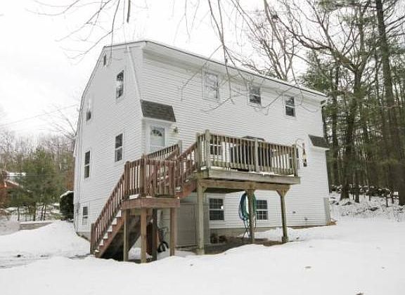 4th image of 3 Bunker Hill Dr