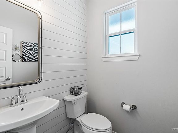 3rd image of 5508 River Rd