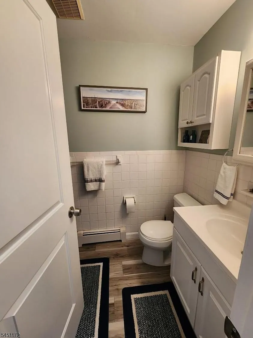 Studio, 1.0 bath, 360 sqft, $1,500 — Photo 3