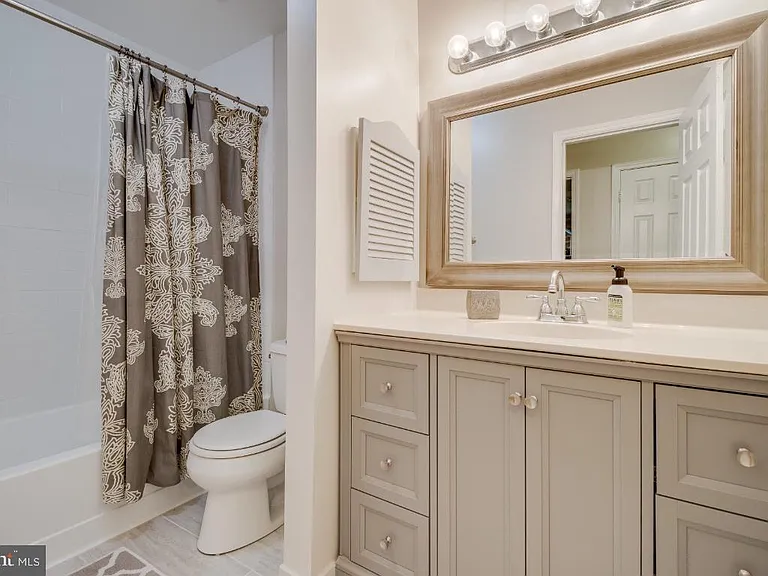 5818 Inman Park Cir #100 — Photo 27