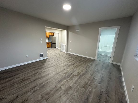 5th image of 1405 N Lincoln St #3