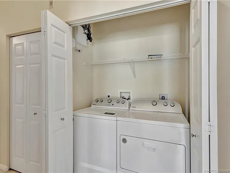 6797 SE Warwick Ln — Photo 17