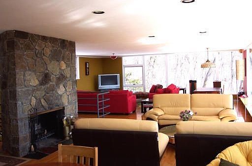 2nd image of 50 Snake Hill Rd