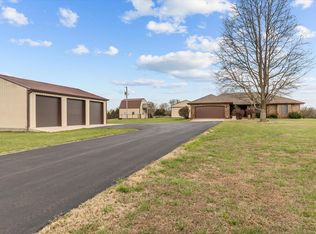2182 W State Highway Cc, Brighton, MO 65617