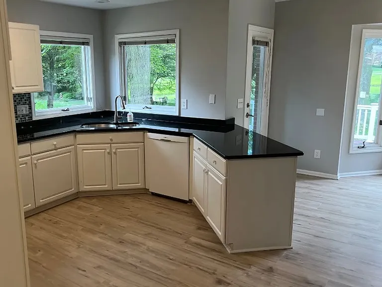 16862 Abby Cir — Photo 8