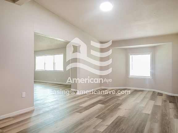 1583644_005_wm_-_dining_room_13057312.jpg