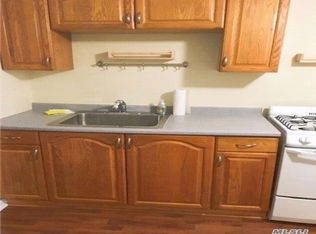 6115 84th St, Middle Village, NY 11379