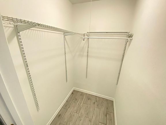 5th image of 608 Orange Dr APT 181