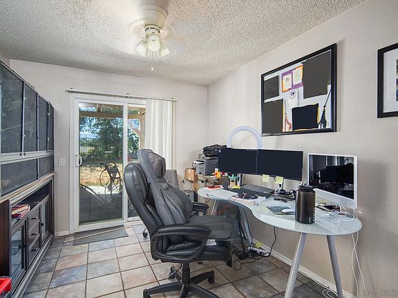 2nd image of 39782 Knollridge Dr
