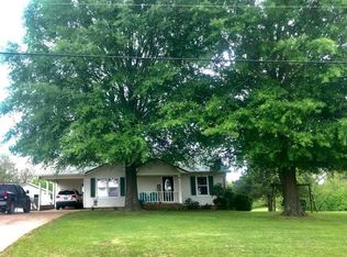 1727 Pleasant Hill Rd, Martin, TN 38237