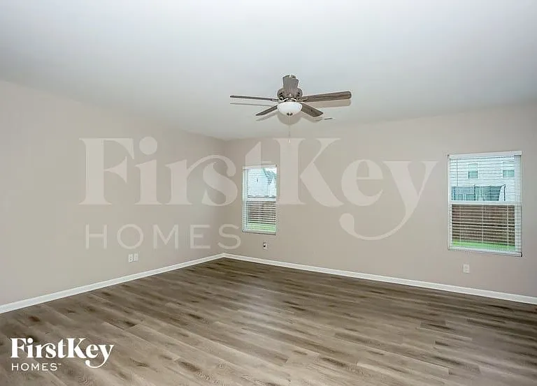 12515 Gotland Rd — Photo 4