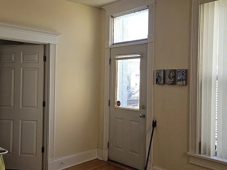 304 W Evergreen Ave #3F — Photo 9