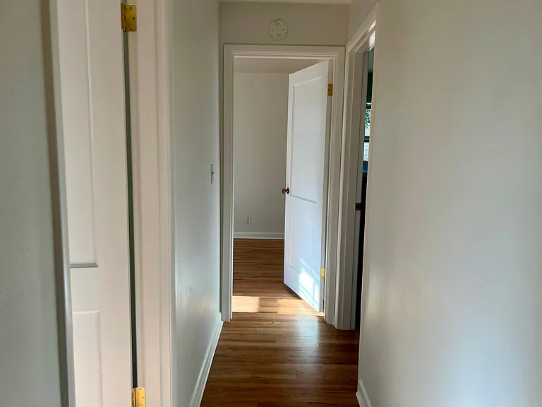 1008 Icel Ct NE — Photo 16