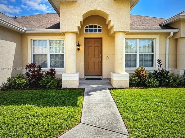 1371 Armory Dr NE, Palm Bay, FL 32907
