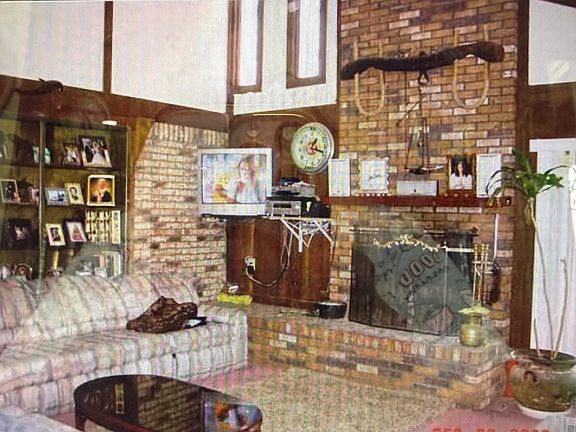 4th image of 406 E Chuck St