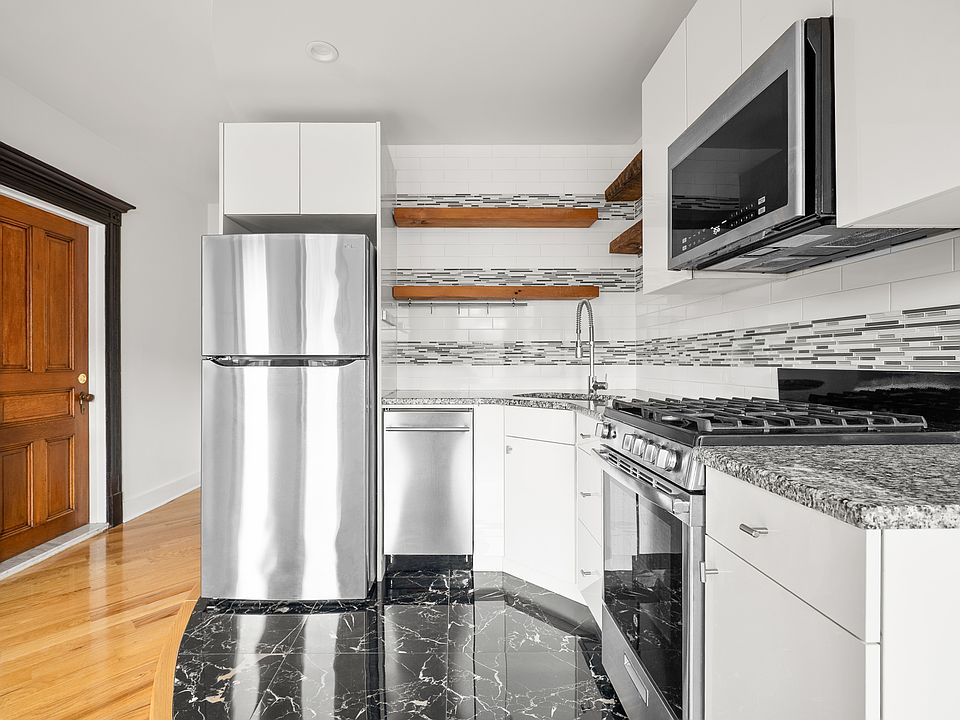 2nd image of 1308 Dean St APT 3