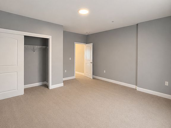 5th image of 2 Mayflower Ave #202