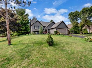 2205 Comstock Ln N, Plymouth, MN 55447