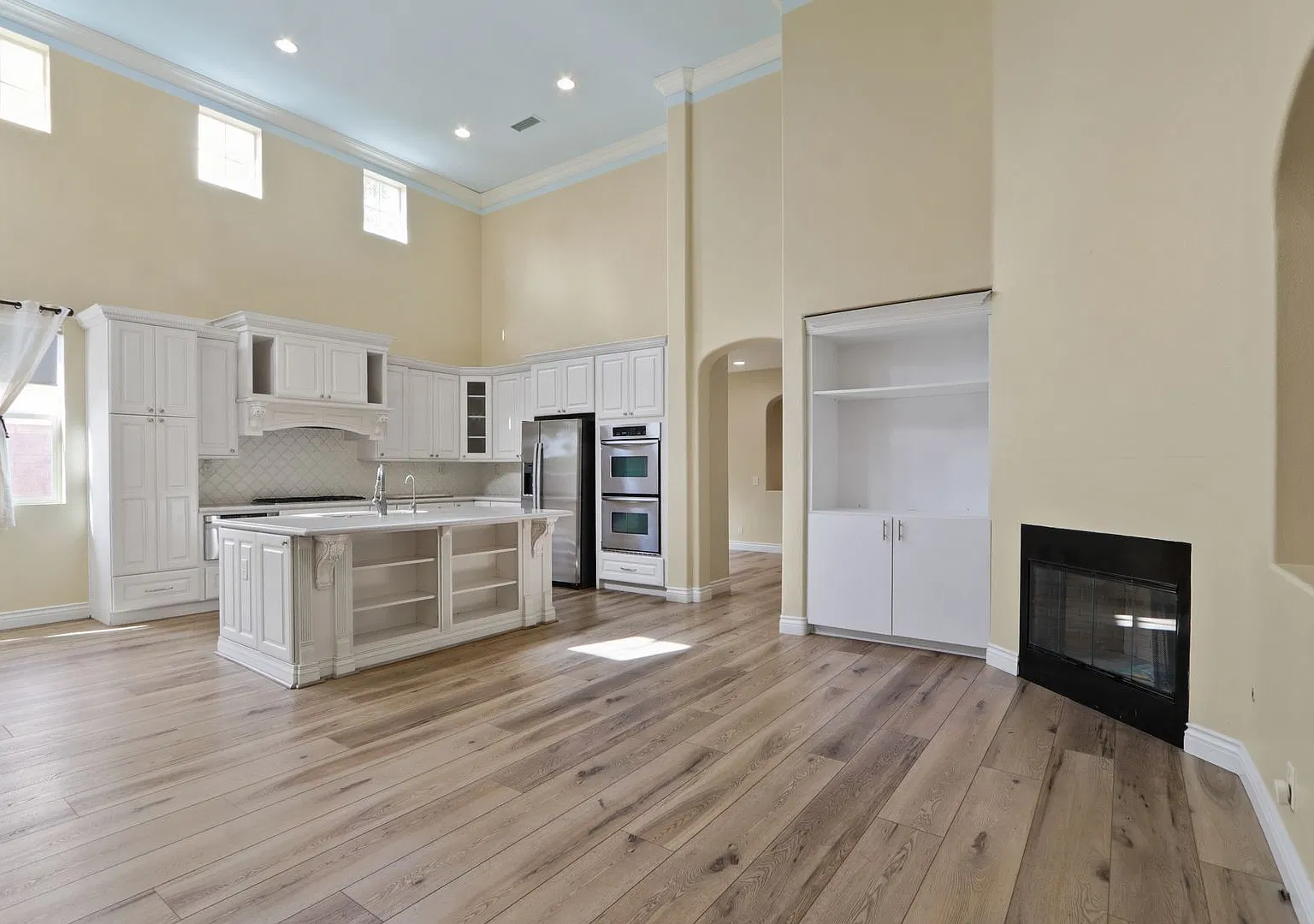 1472 Voyager Drive — Photo 2