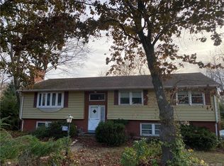 256 Scott Dr, Manchester, CT 06042