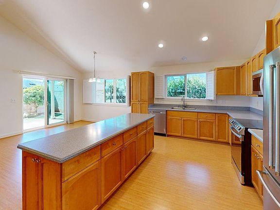 3rd image of 95-223 Hoakea Pl