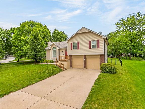 2nd image of 6499 NW Valley Dr