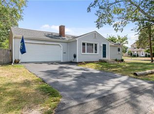 71 Sachem Rd, Riverside, RI 02915
