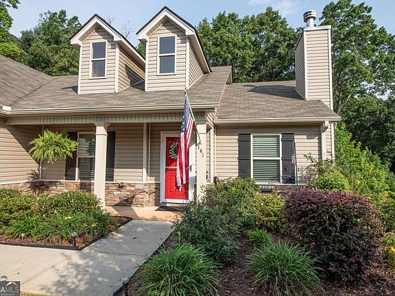 5th image of 141 Conifer Ct