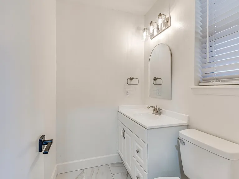 6336 S 72nd East Ave — Photo 17