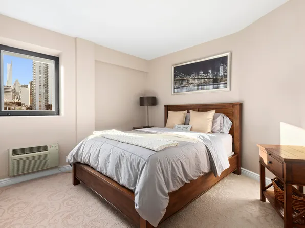 440 East 57th Street image 14 of 16