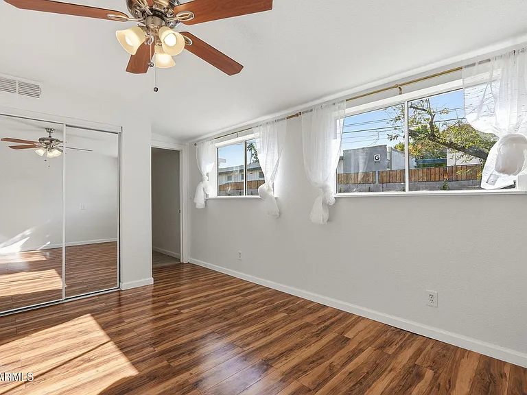 8725 E Coronado Rd — Photo 30