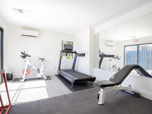 5807 Laurel Canyon Blvd APT 110