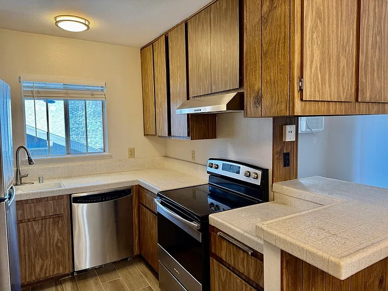 3960 Hawk St #3 — Photo 5