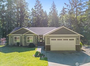 8069 Phillips Rd SE, Pt Orchard, WA 98367