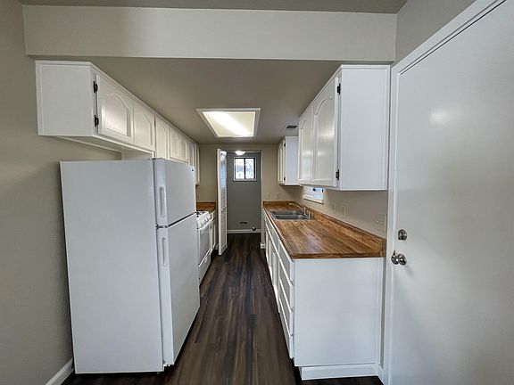 4th image of 2811 Morseman Ave #9