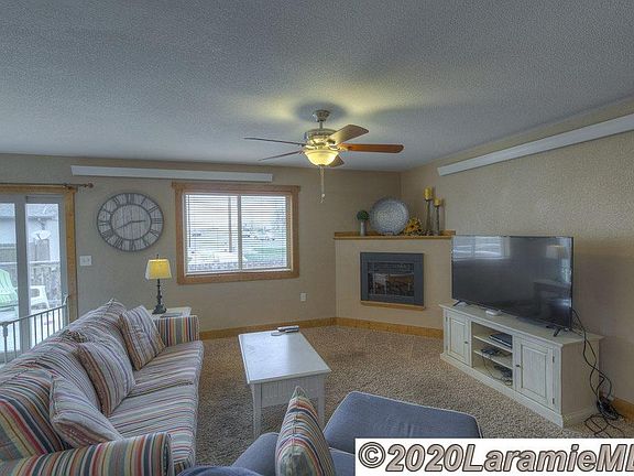 2nd image of 4125 Moraine St