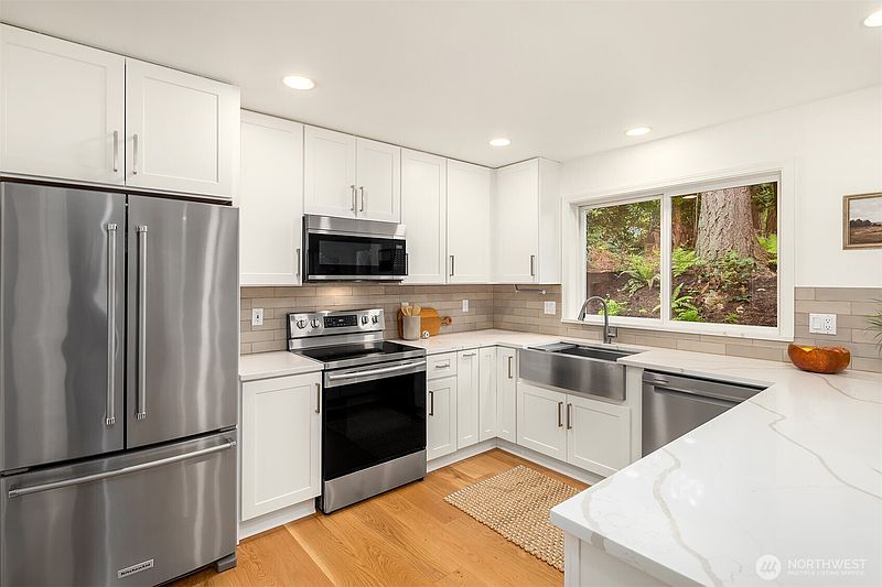 3rd image of 8934 218th Street SW