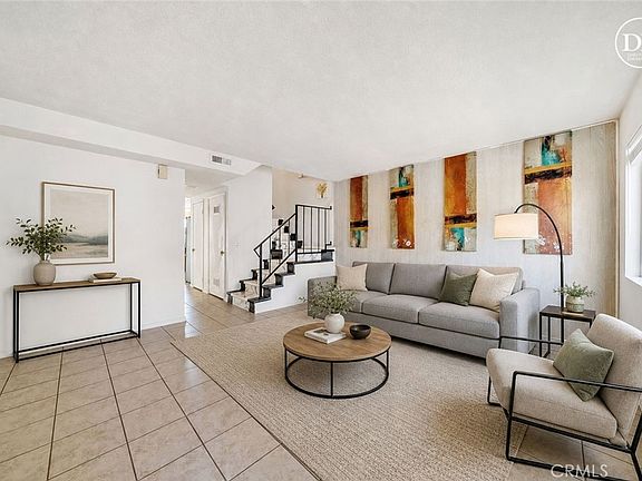 3rd image of 2564 Colgate Way