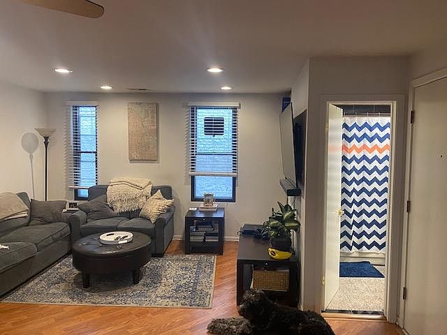 1st image of 2518 N Southport Ave APT 2R