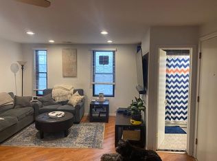 2518 N Southport Ave APT 2R, Chicago, IL 60614