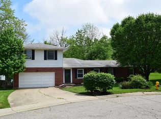 30 Fairway Ct, Hamilton, OH 45013