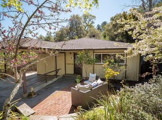 90 Woodland Rd, Fairfax, CA 94930