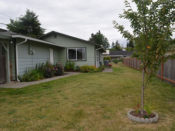 LG side & back fenced yard