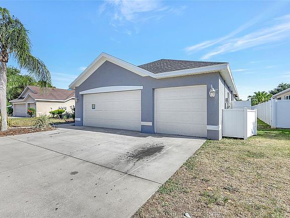 2nd image of 2863 Duncan Tree Cir